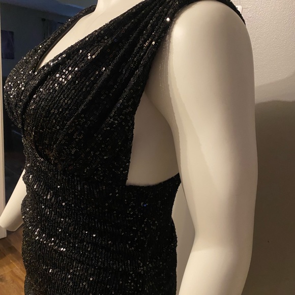 Black sequin dress 1X - Picture 10 of 13